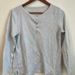 Women’s Light Gray Long Sleeve Shirt